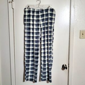 Roundtree and Yorke Checkered Men's Sleepwear Bottoms Size Large